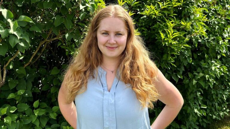 Porträtt på Anna Johannesson, nytillträdd humanjurist på Amber Advokater.